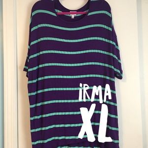 NWOT Irma XL 💜